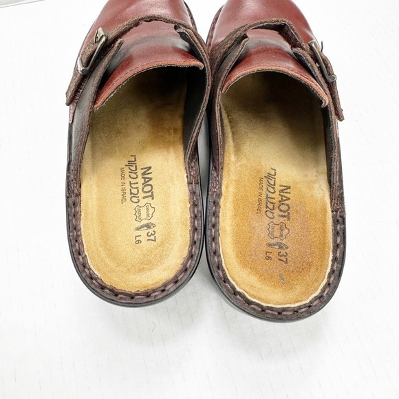 Naot Brown Leather Avignon Mules Clogs Size 37 US Size 6 Luggage Brown - Picture 4 of 9